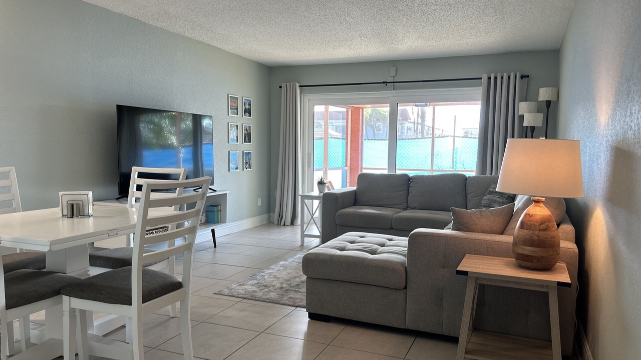 Photo of Livingroom in North Redington Beach