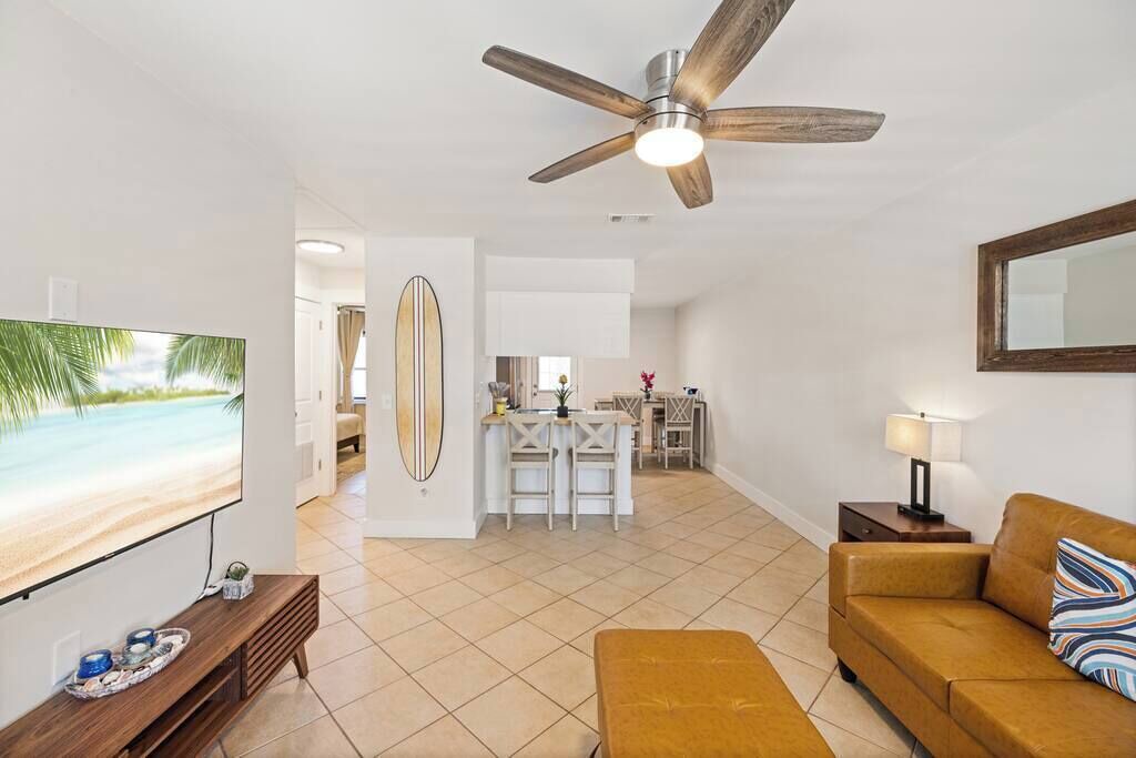 Photo of Livingroom in Treasure Cove