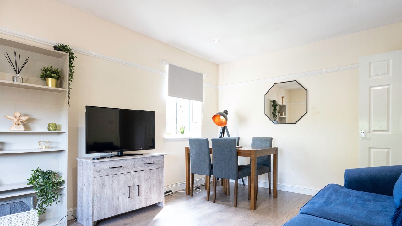 Photo of Bedroom in Alloa