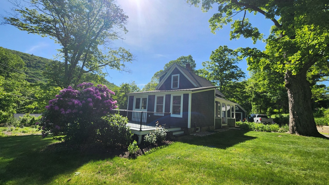 Photo of Outdoor in Buckland
