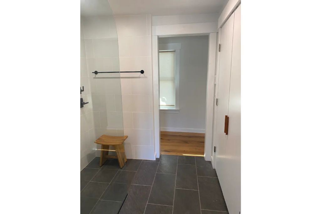 Photo of Bathroom in Buckland