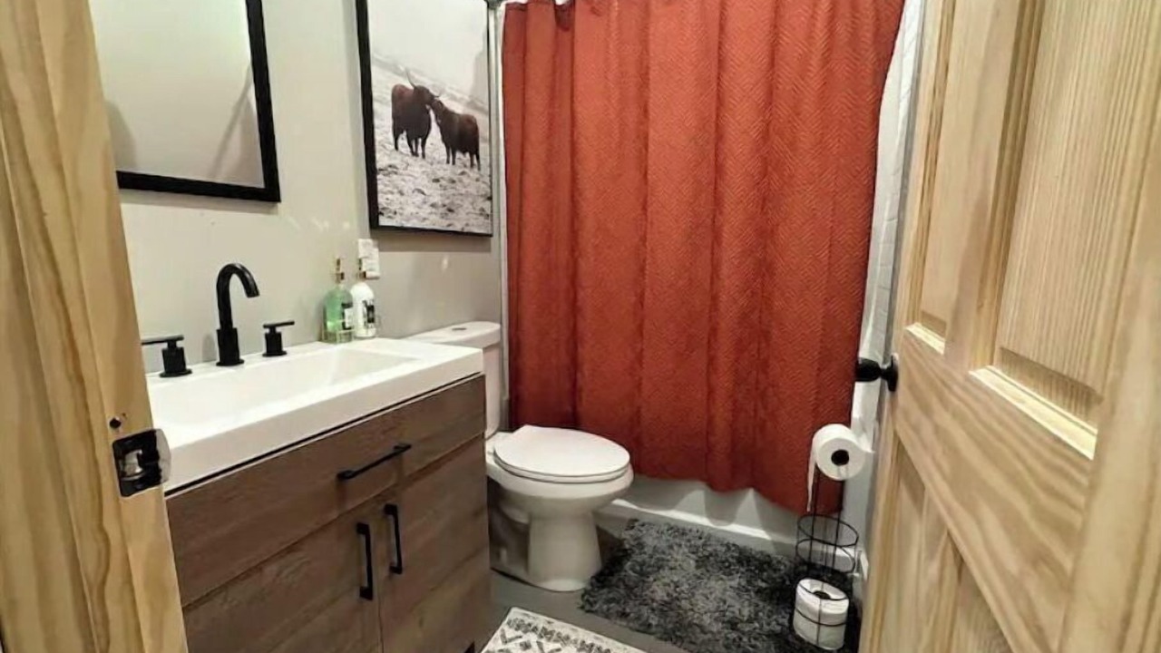 Photo of Bathroom in The Gate