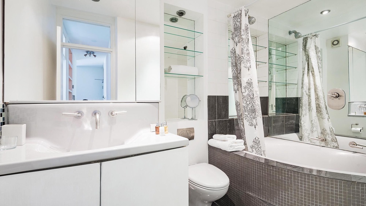 Photo of Bathroom in Islington