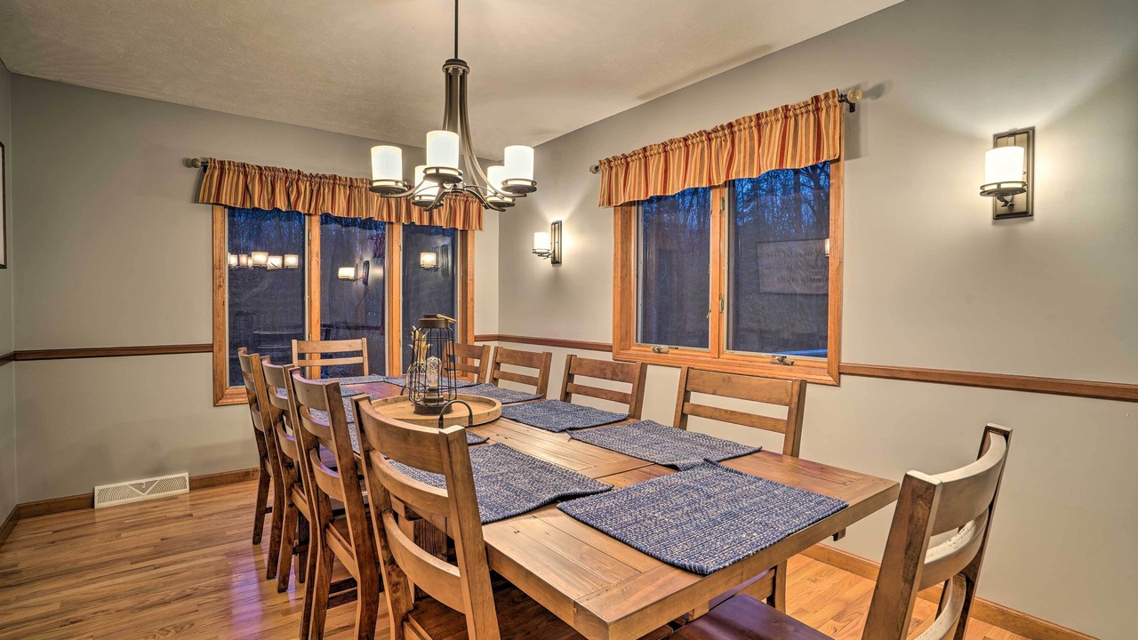 Photo of Others in Oneida