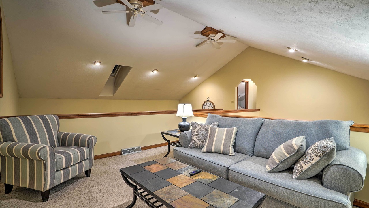 Photo of Others in Oneida