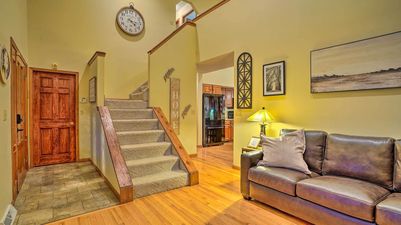 Photo of Livingroom in Oneida