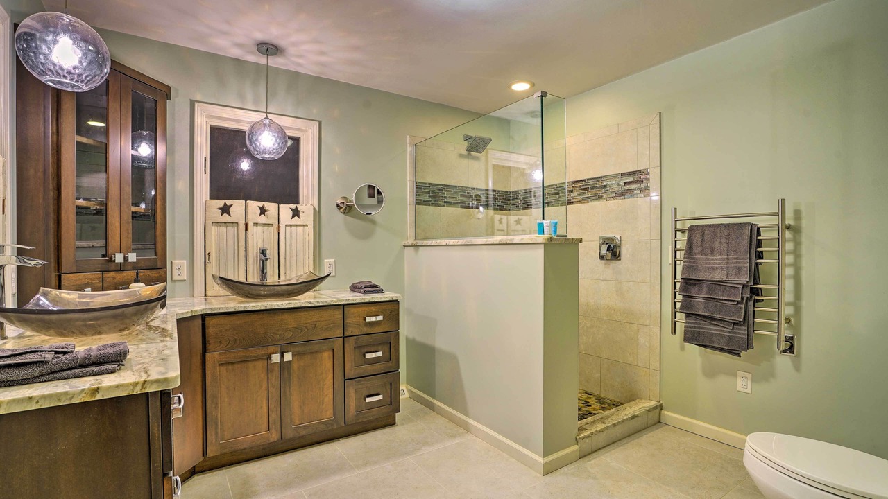 Photo of Bathroom in Oneida