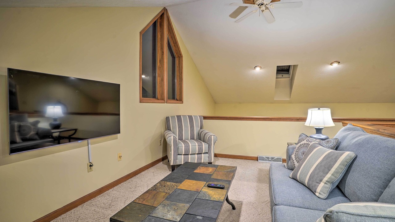 Photo of Livingroom in Oneida