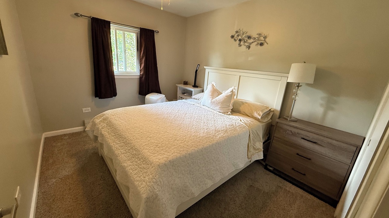 Photo of Bedroom in Applewood West