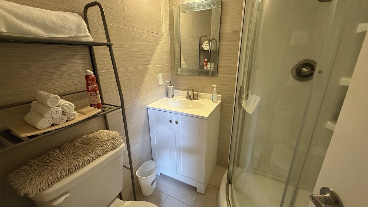 Photo of Bathroom in Applewood West