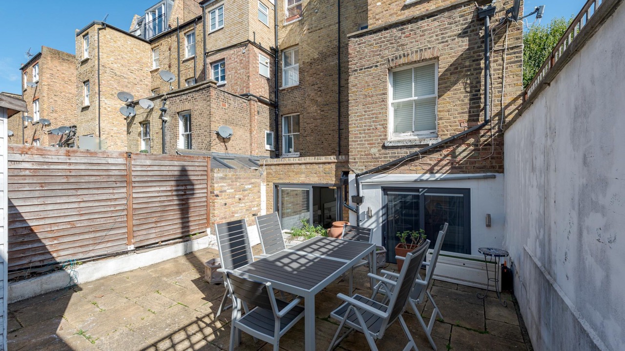 Photo of Outdoor in Parsons Green and Walham