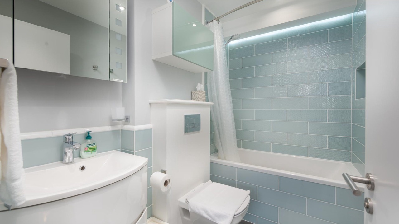 Photo of Bathroom in Parsons Green and Walham