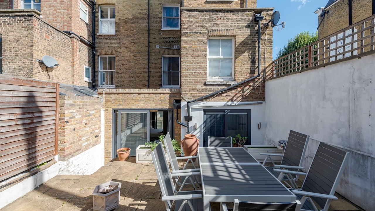 Photo of Outdoor in Parsons Green and Walham