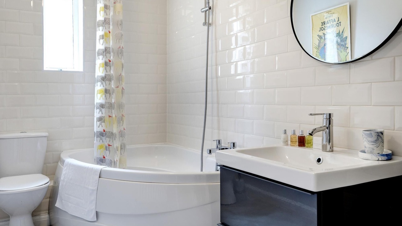 Photo of Bathroom in Docklands