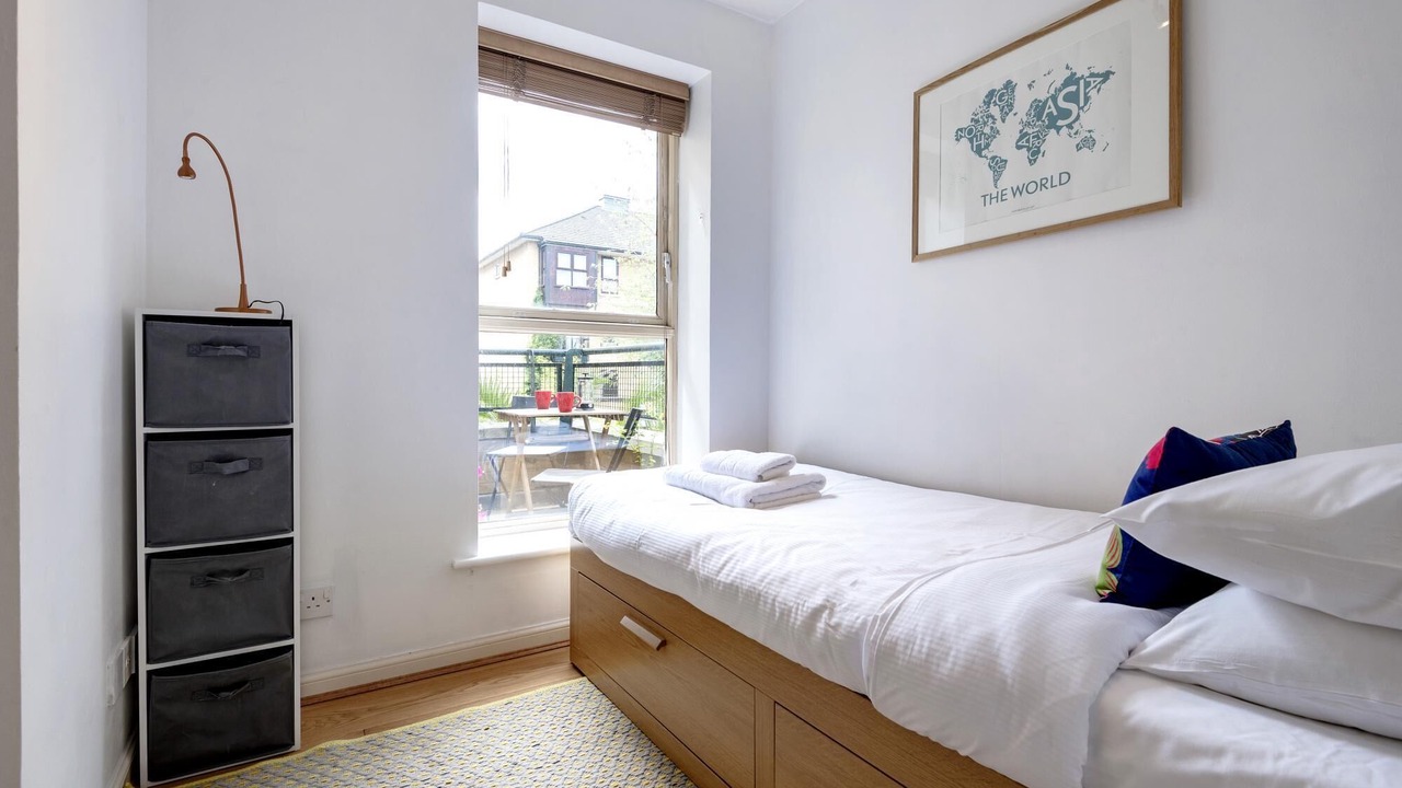 Photo of Bedroom in Docklands
