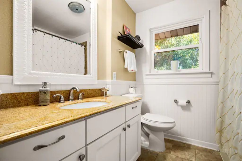Photo of Bathroom in Parker Lane