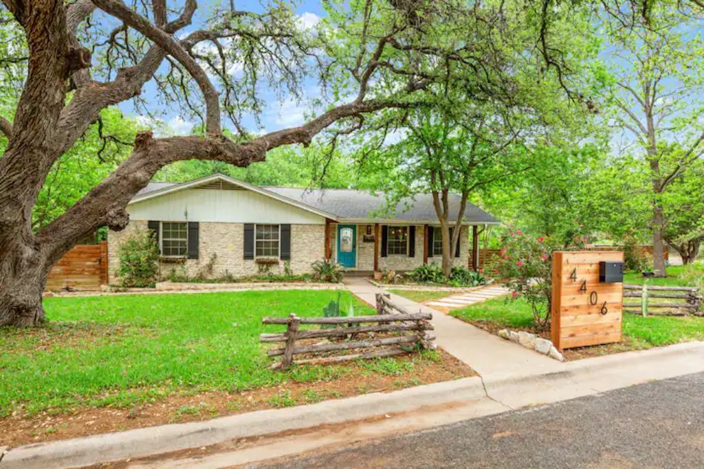 Photo of Outdoor in Parker Lane