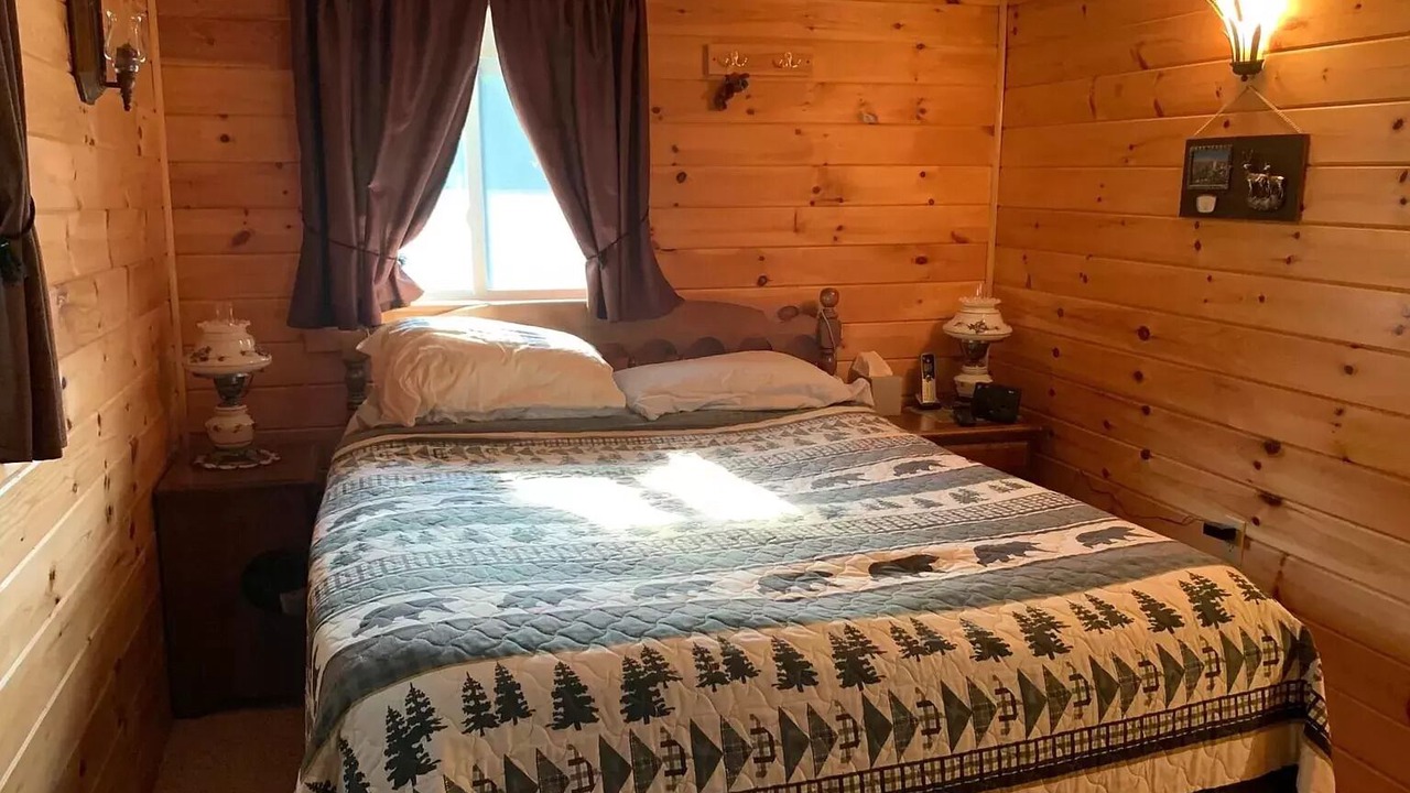 Photo of Bedroom in Pittsburg