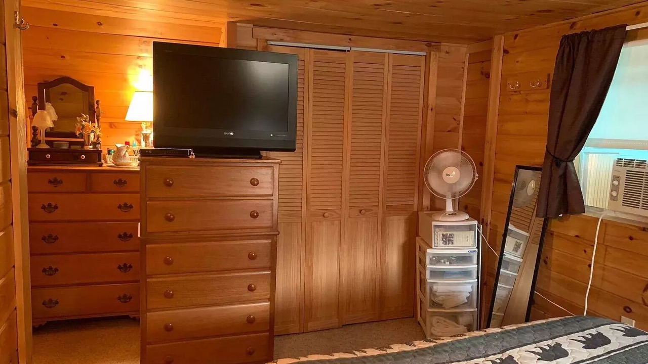 Photo of Bedroom in Pittsburg