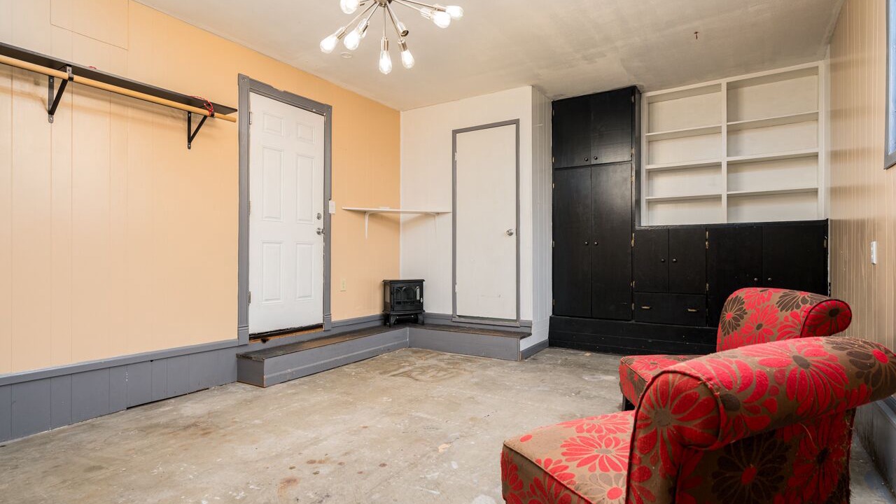 Photo of Others in Albany