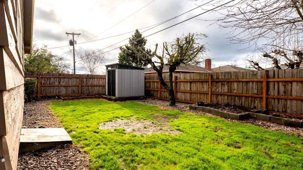 Photo of Others in Albany