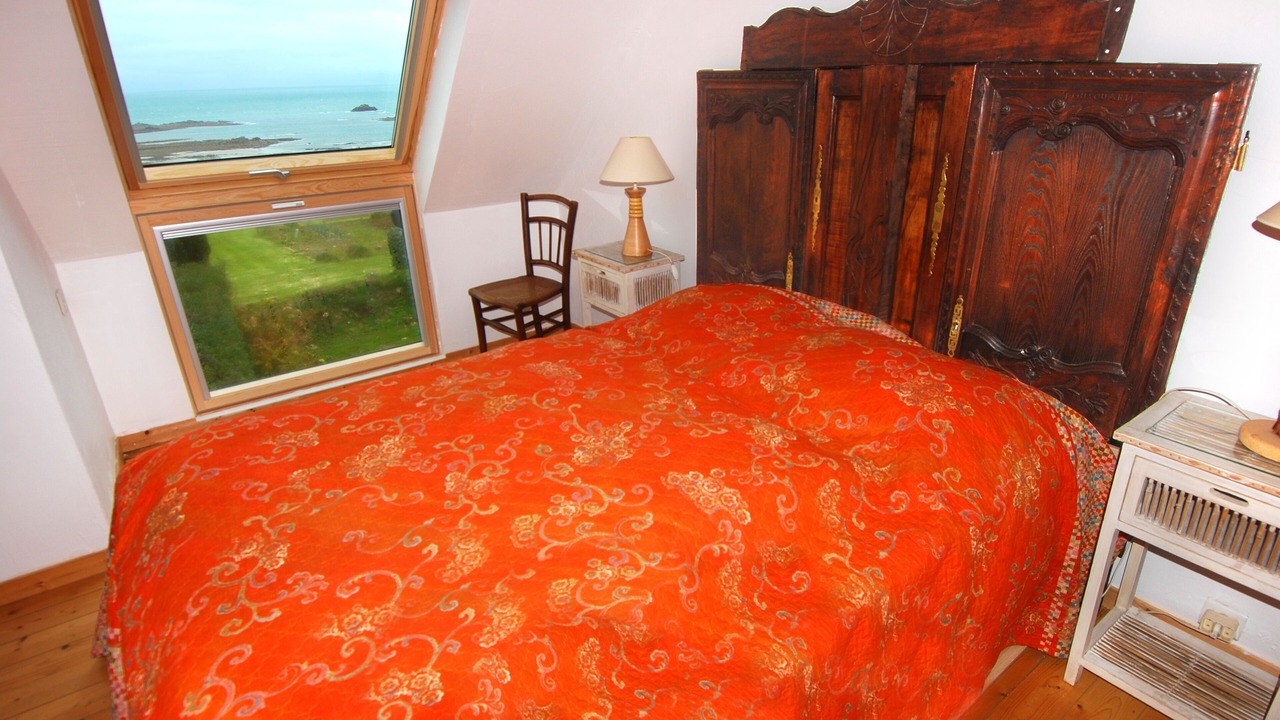 Photo of Bedroom in Plougasnou