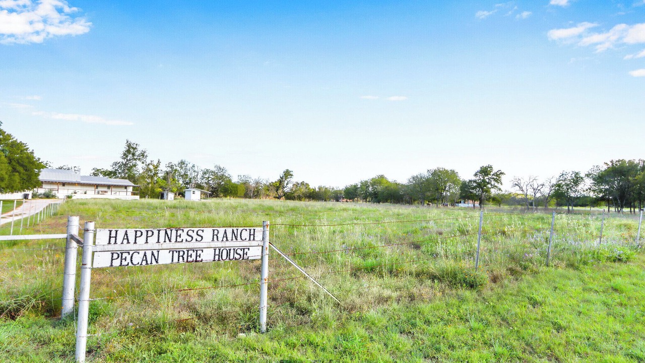 Photo of Others in Blanco