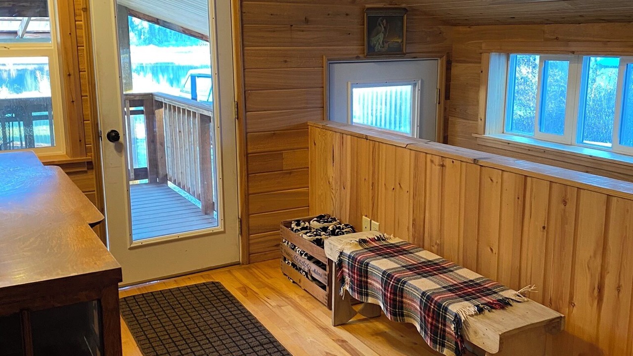 Photo of Others in Metaline