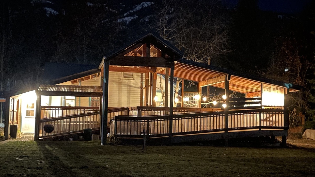 Photo of Others in Metaline