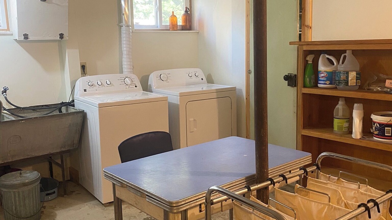 Photo of Others in Metaline