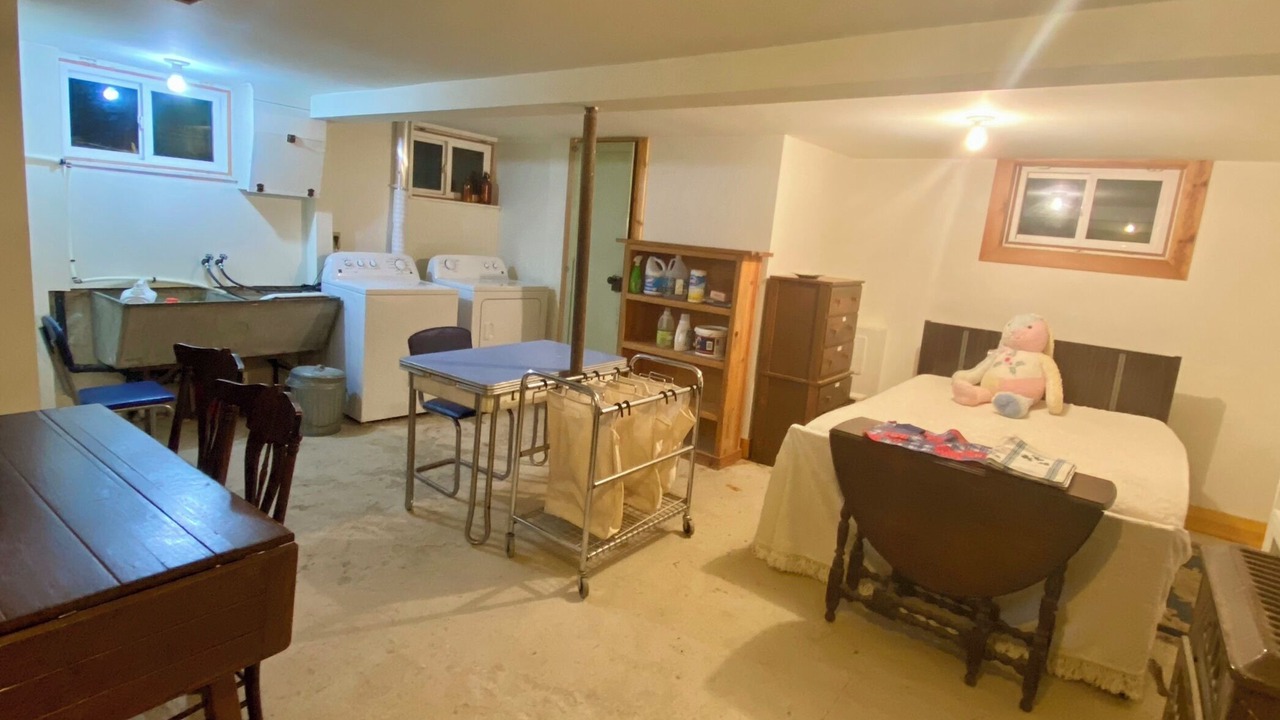 Photo of Bedroom in Metaline