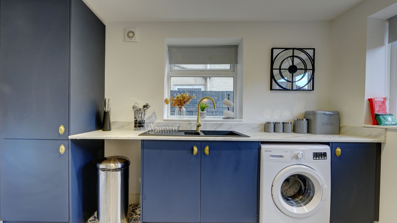 Photo of Others in Hull