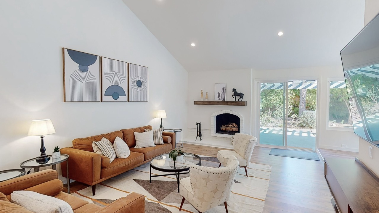 Photo of Livingroom in Thousand Oaks