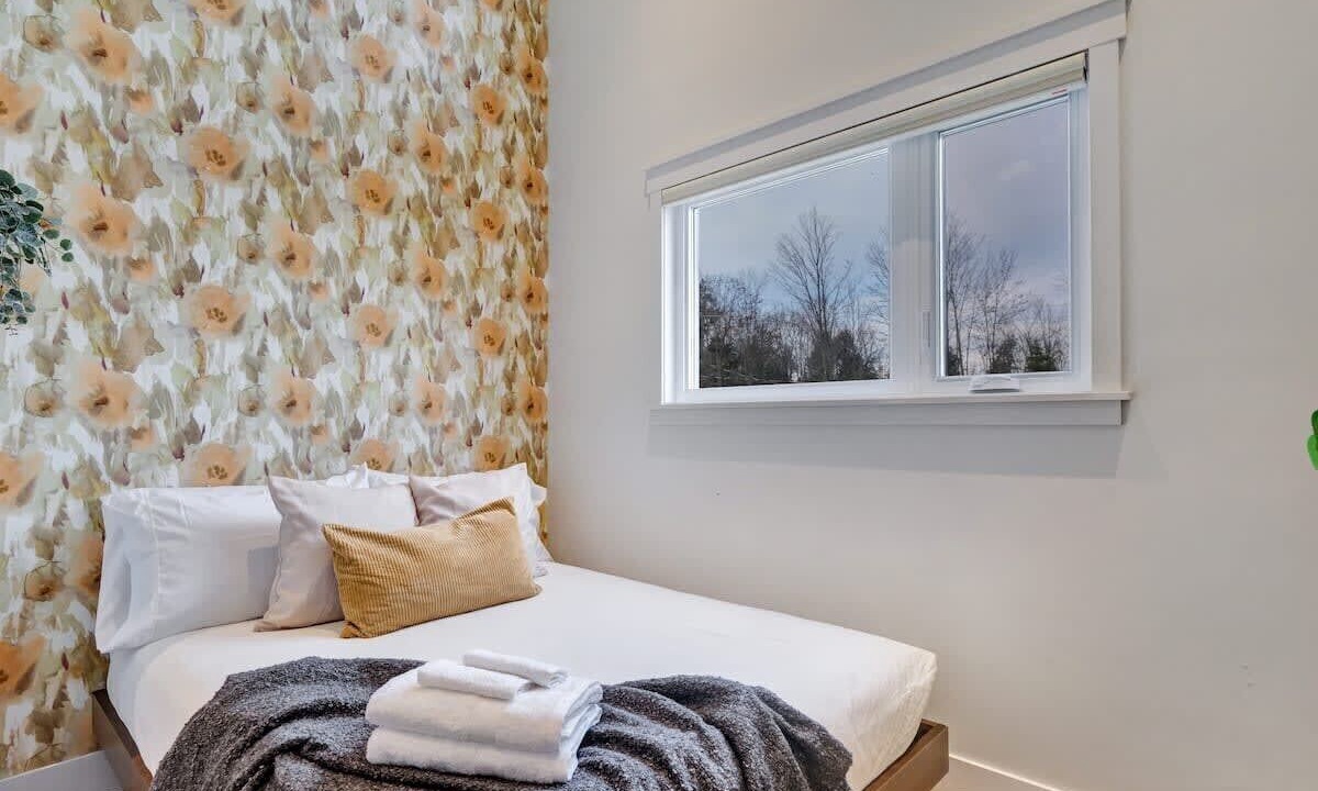 Photo of Bedroom in Val-des-Monts