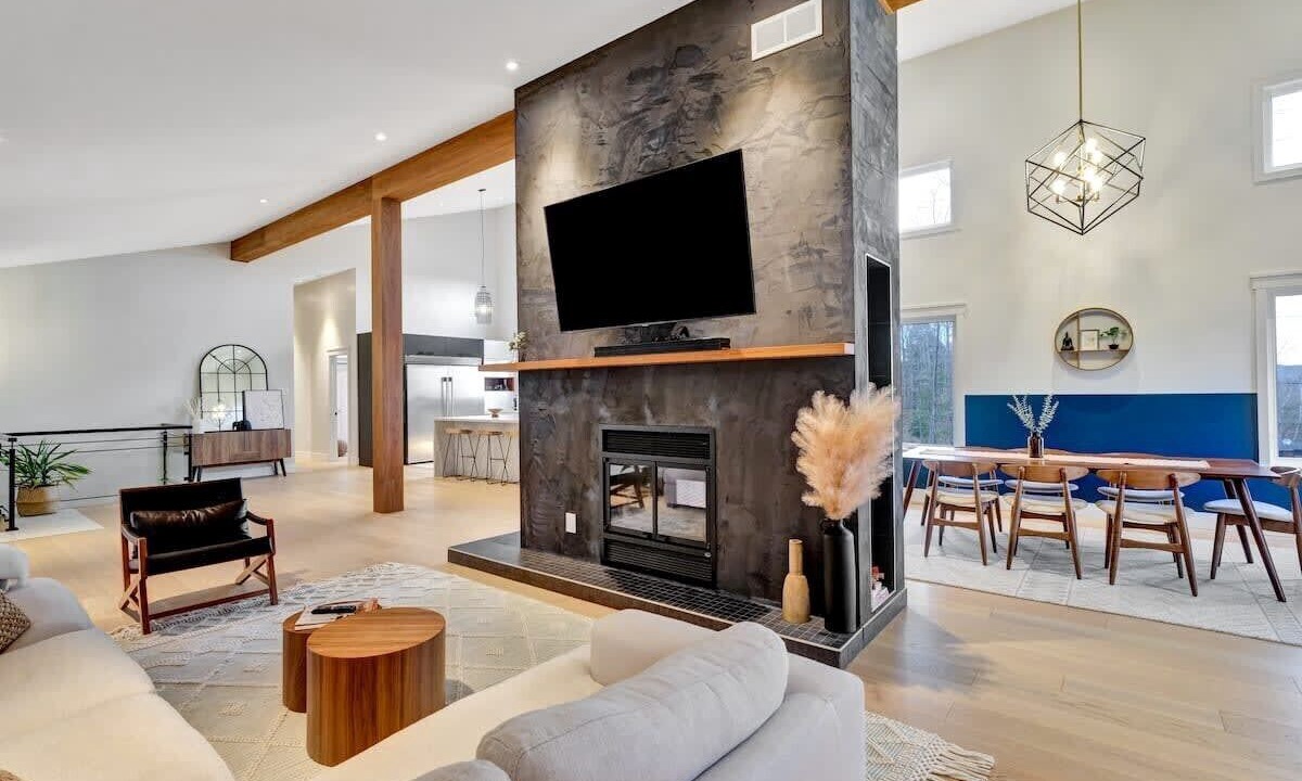 Photo of Livingroom in Val-des-Monts
