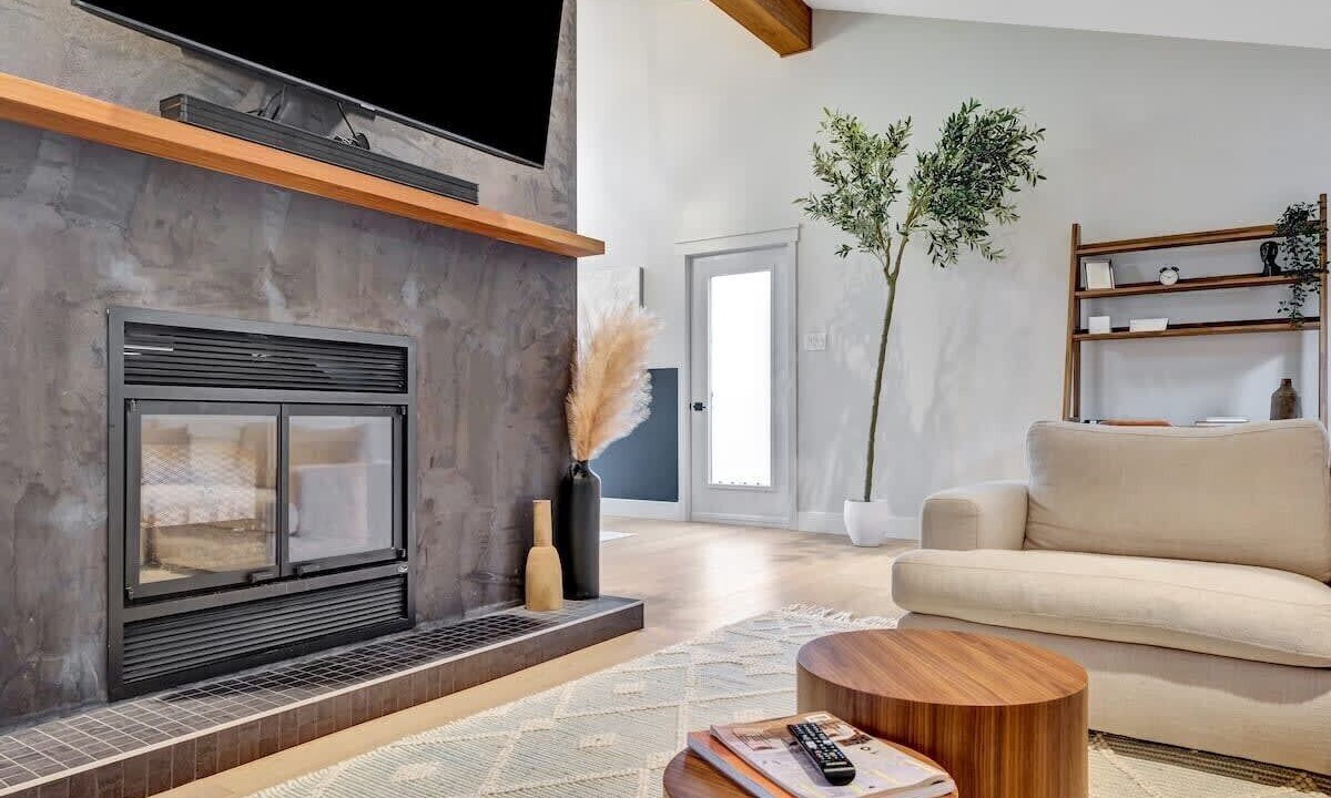 Photo of Livingroom in Val-des-Monts