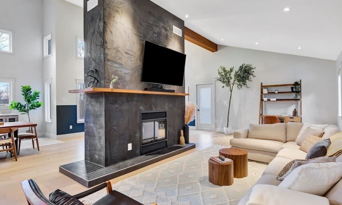 Photo of Livingroom in Val-des-Monts