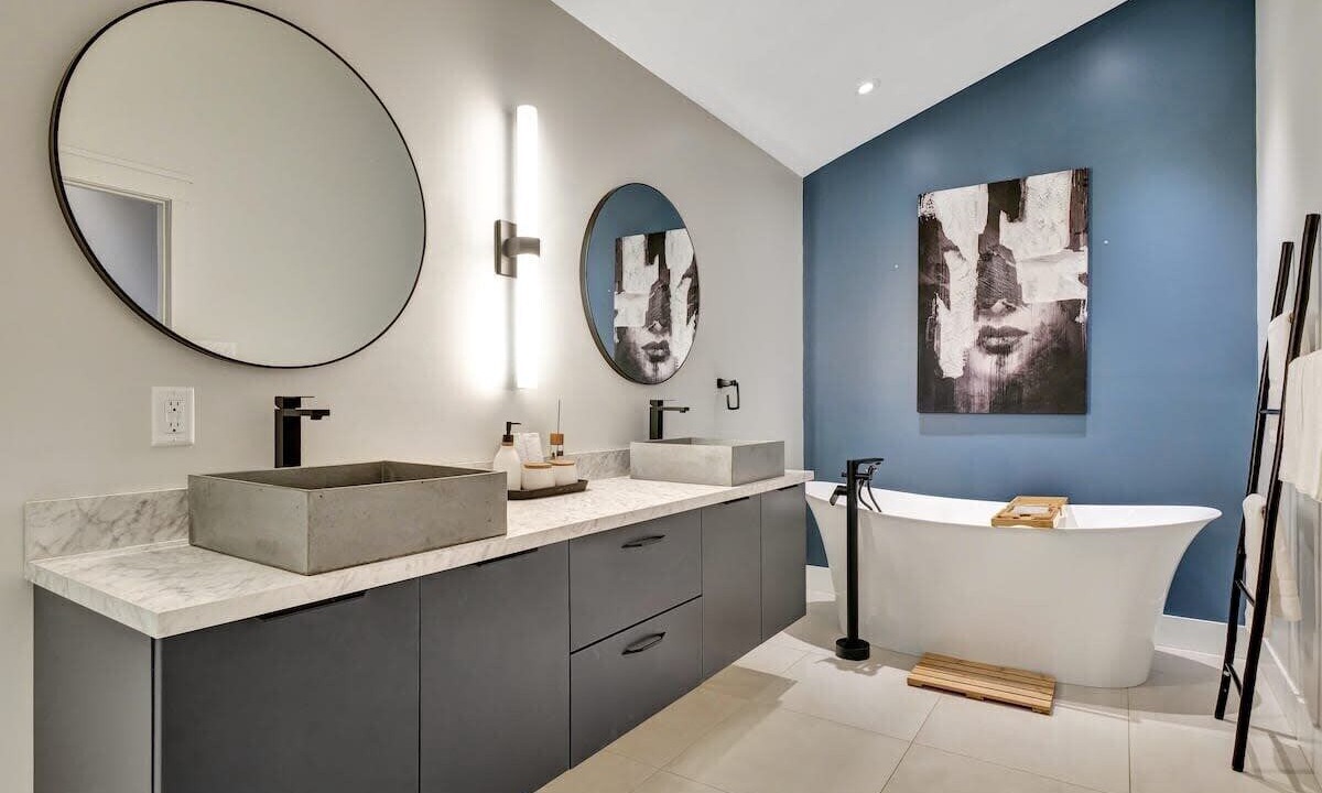 Photo of Bathroom in Val-des-Monts