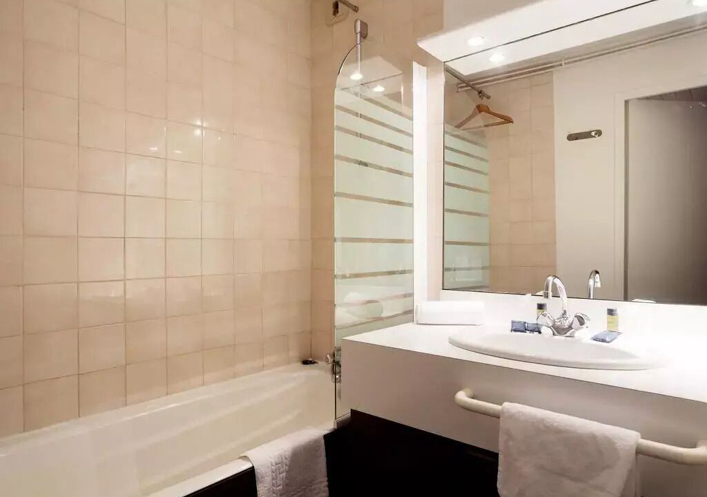 Photo of Bathroom in Mont-de-Lans