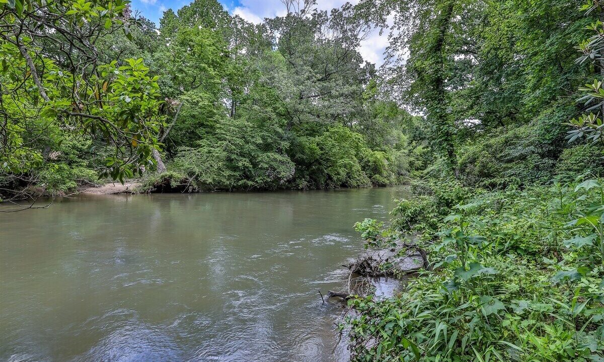 Photo of Others in Ellijay