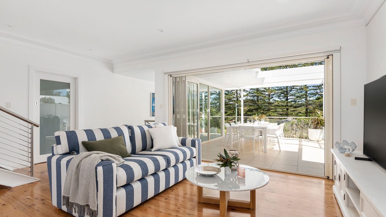 Photo of Livingroom in Avalon Beach