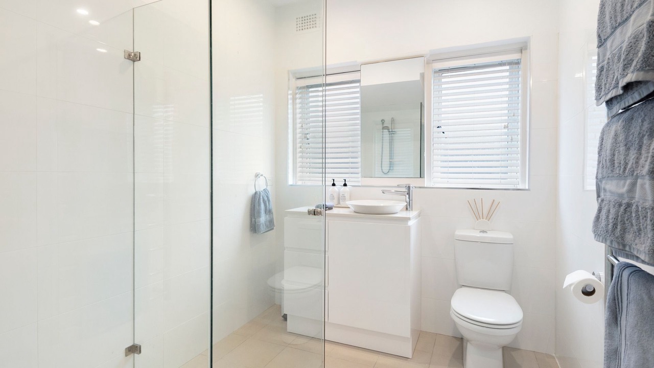 Photo of Bathroom in Avalon Beach