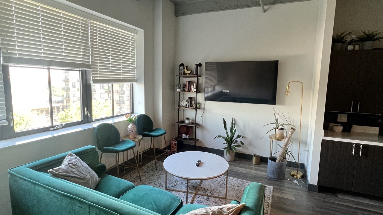 Photo of Livingroom in Near South Side