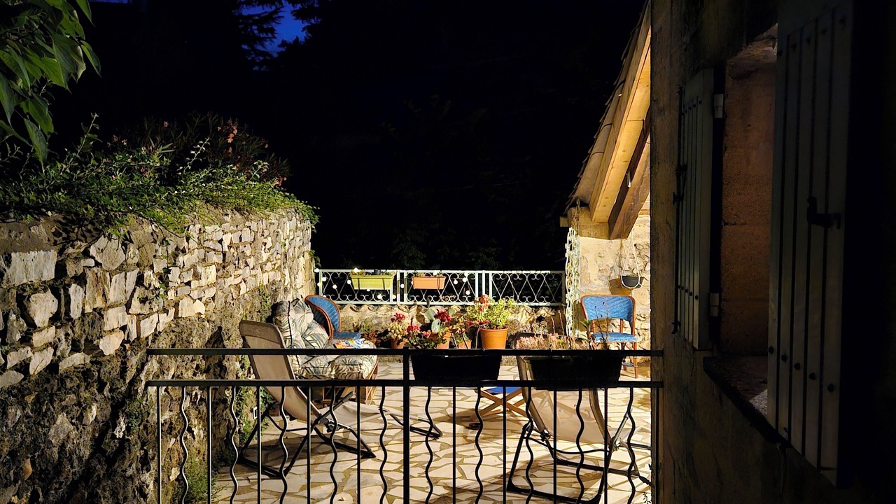 Photo of Others in Collias