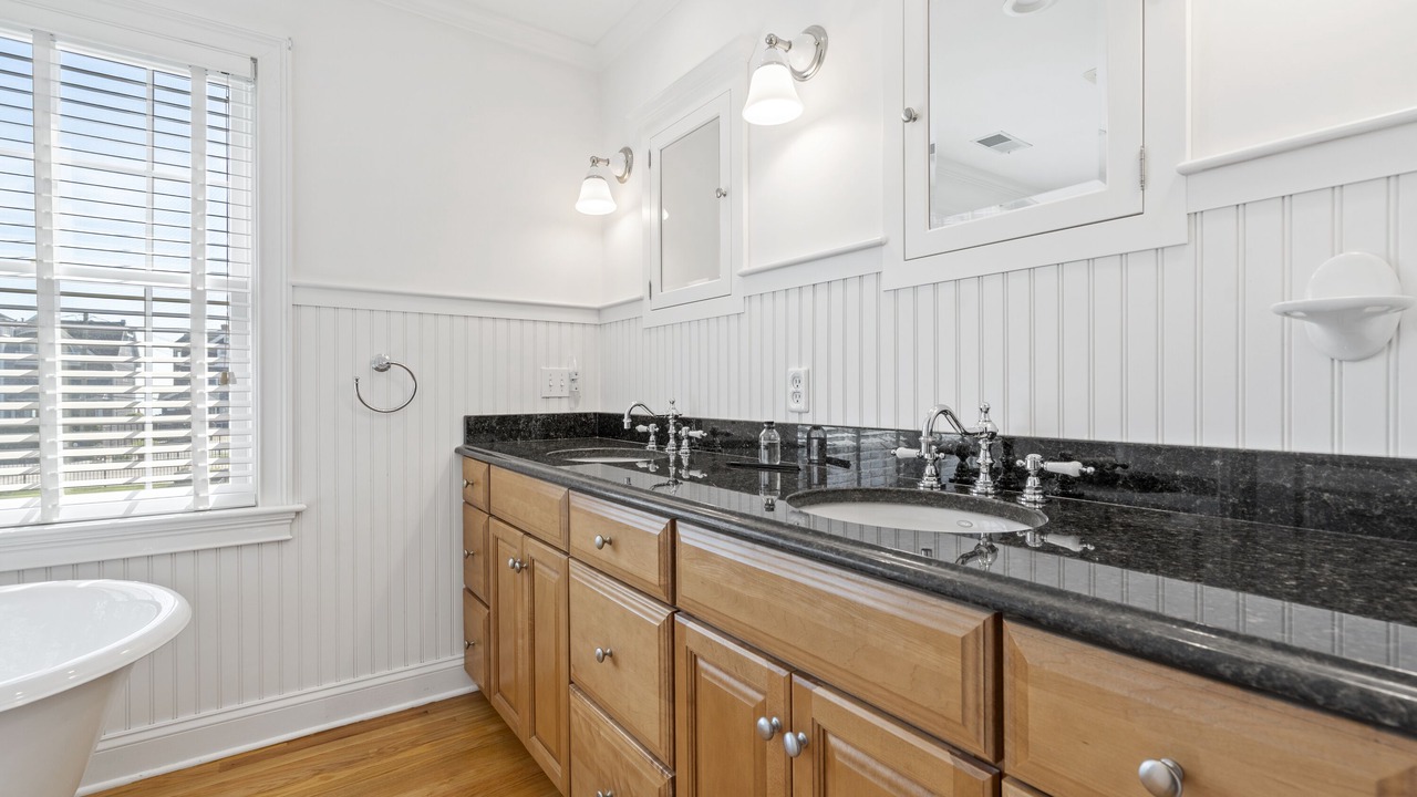 Photo of Bathroom in Clinton