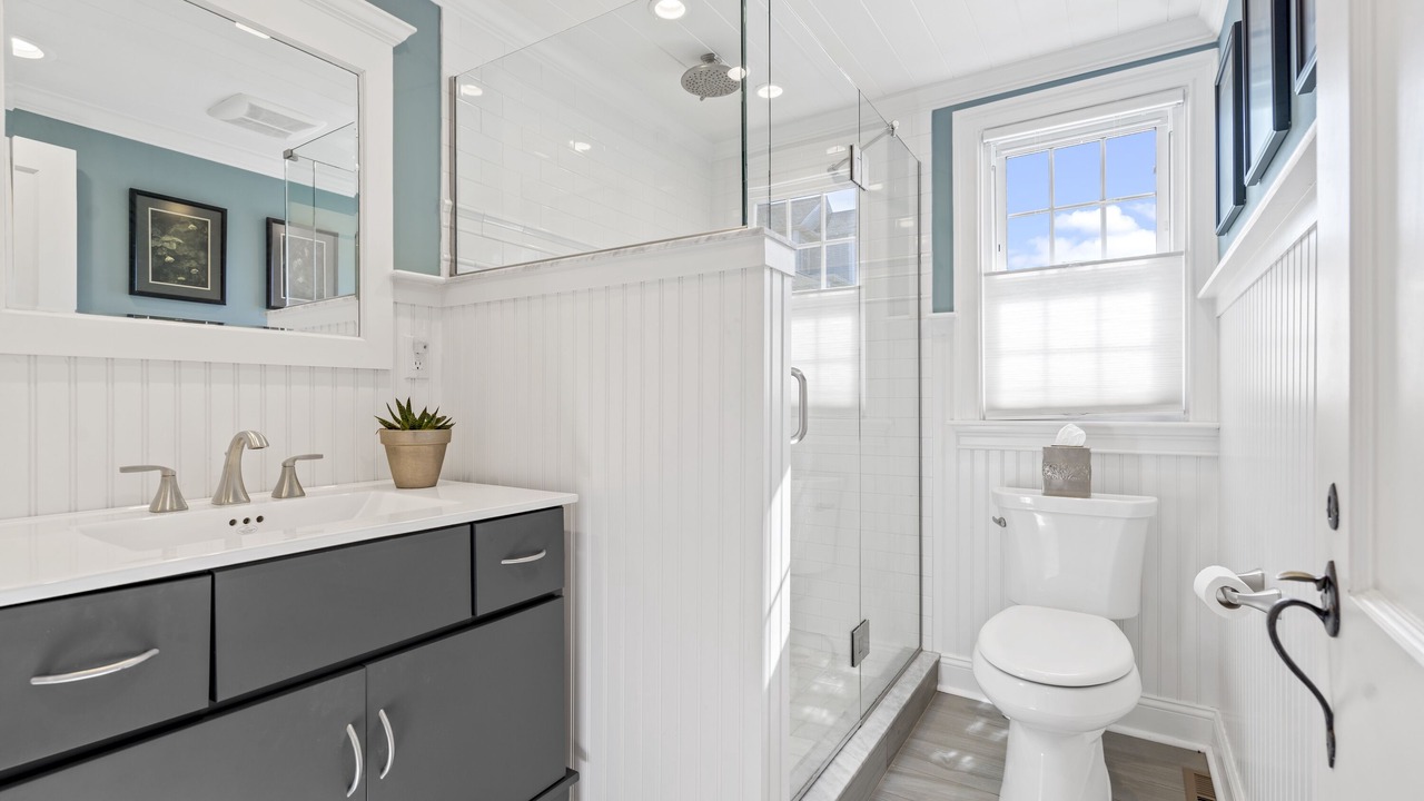 Photo of Bathroom in Clinton