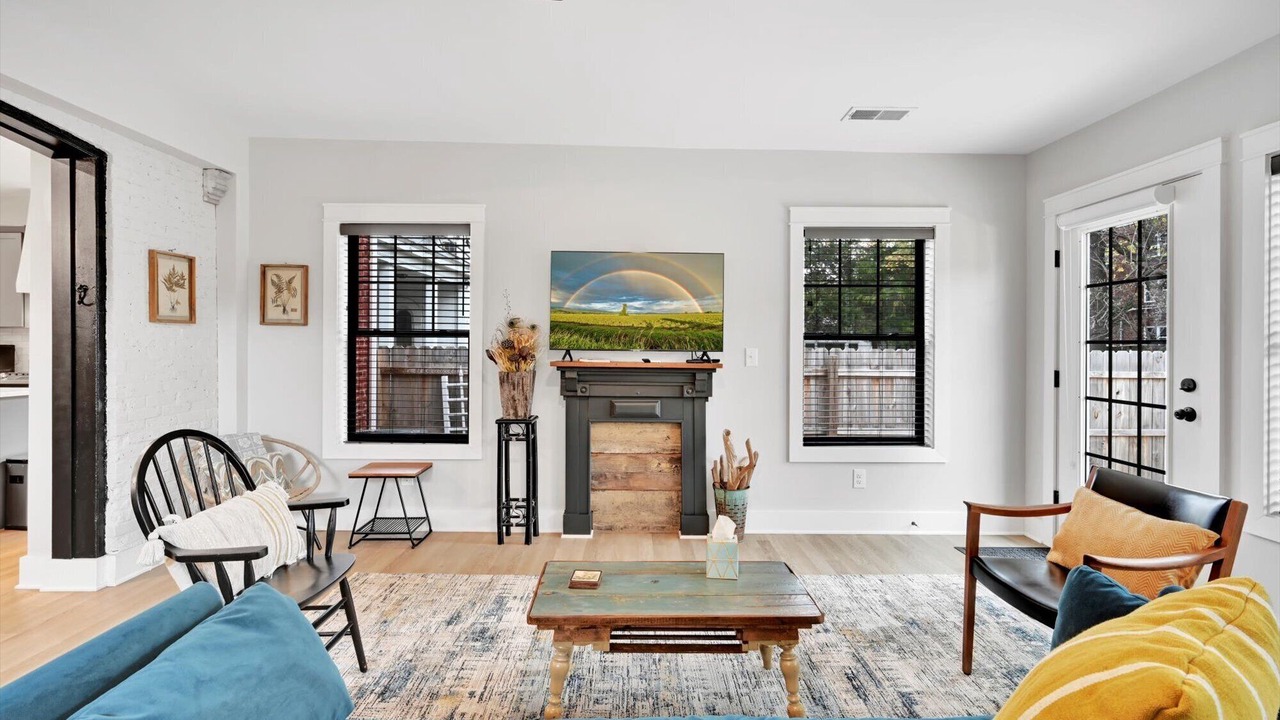 Photo of Livingroom in Lancaster