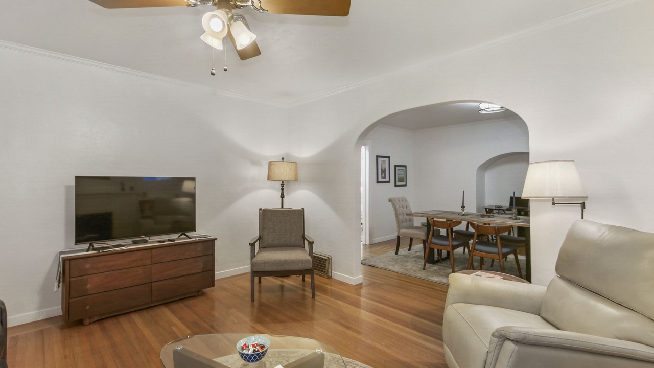 Photo of Livingroom in East Sacramento