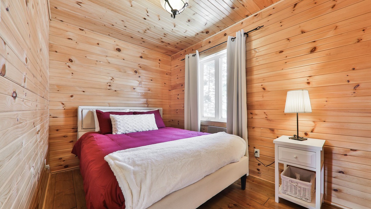 Photo of Bedroom in Argenteuil Regional County Municipality