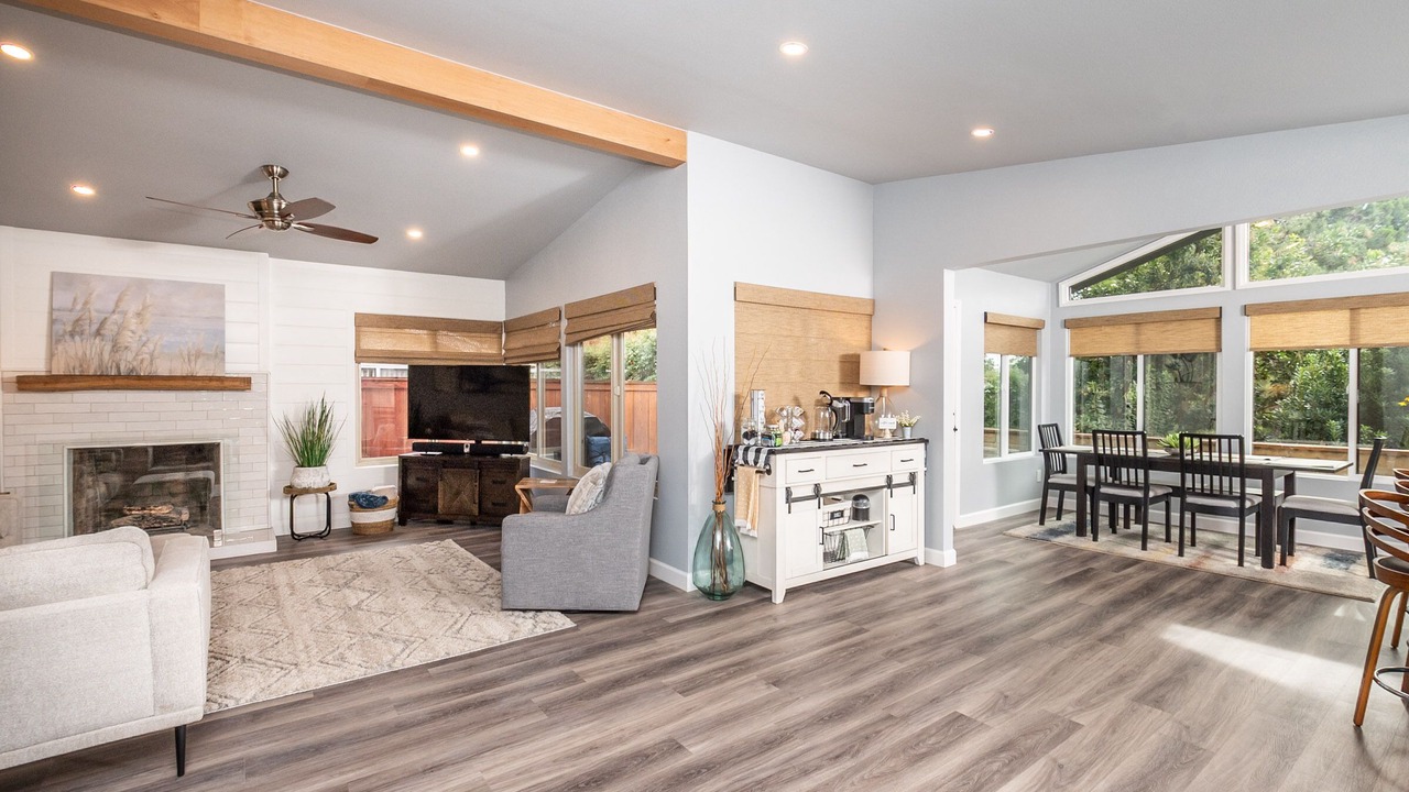 Photo of Livingroom in North Broadway
